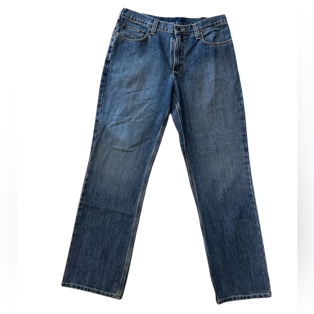 Carhartt Men’s relaxed straight leg jeans medium wash. Size 34x32